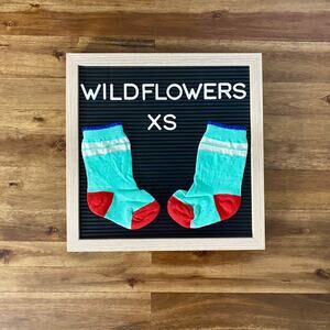 NIB Wildflowers Daydream Believer Green Red Blue Freedom Gym Knit Socks XS